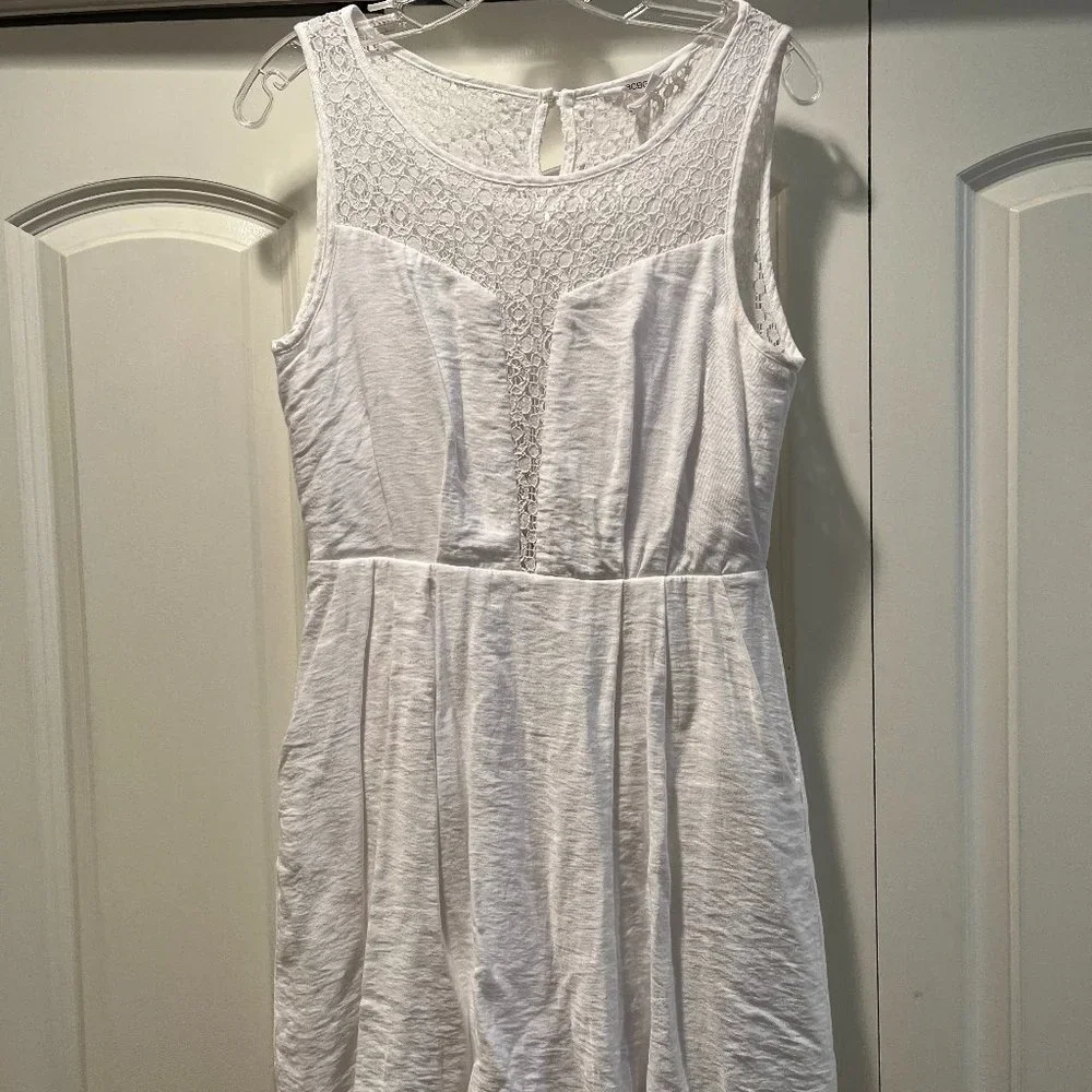 BCBGeneration White Lace Dress - Picture 1 of 4